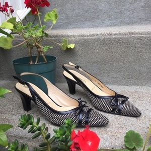 Cute Kitten Heels!